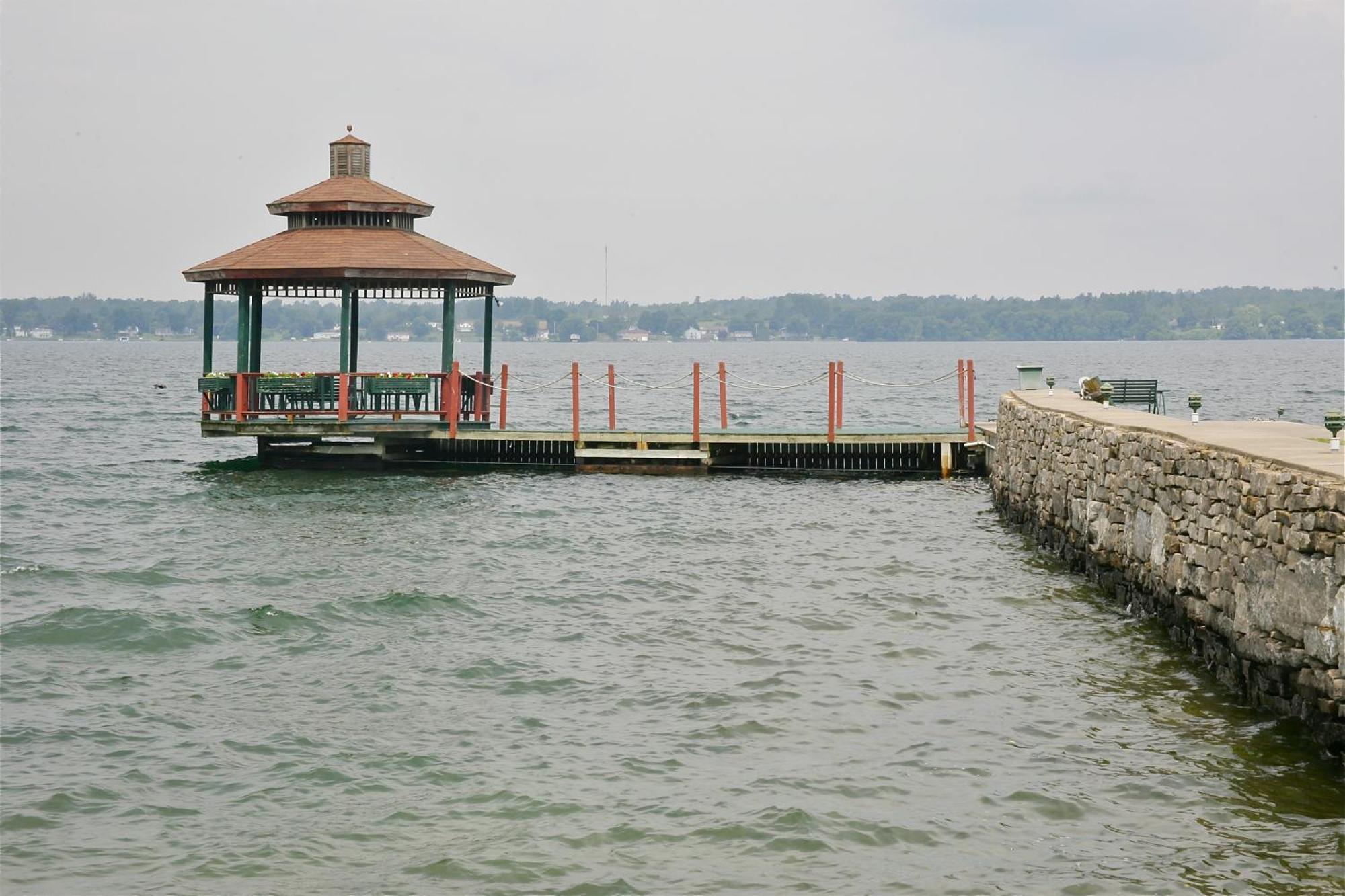 Stone Fence Resort Ogdensburg Ngoại thất bức ảnh